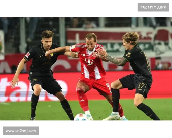 卡斯特罗首球助力，迪亚斯惊险表现，孔帕尼激动庆祝，门兴早早减员影响比赛走势