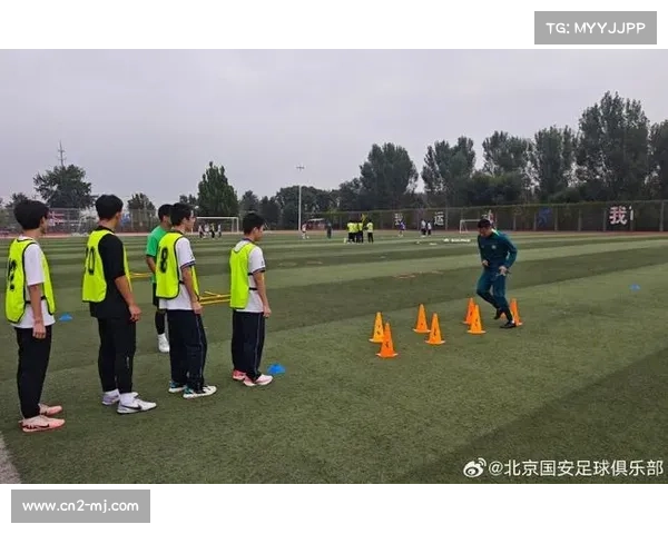 足球教育走进社区 球员担任推广大使助力发展